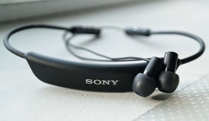 Sony SBH80 headset 2