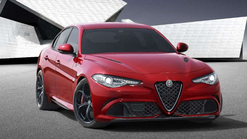 2016-Alfa-Romeo-Giulia