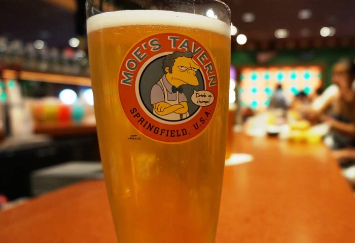 Moes Tavern header