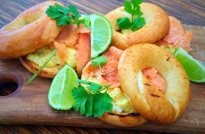 Scrambled egg Bagels and salmon